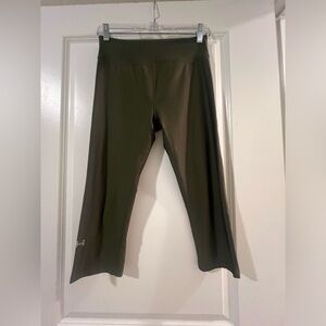 Under Armour Army Green Cropped Leggings
